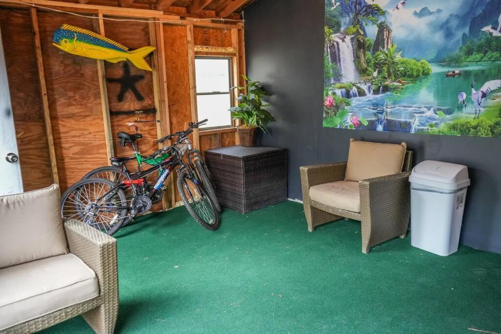 Historic Coastal Haven- Pet Friendly Fast Wi-Fi Villa Norfolk Exterior photo